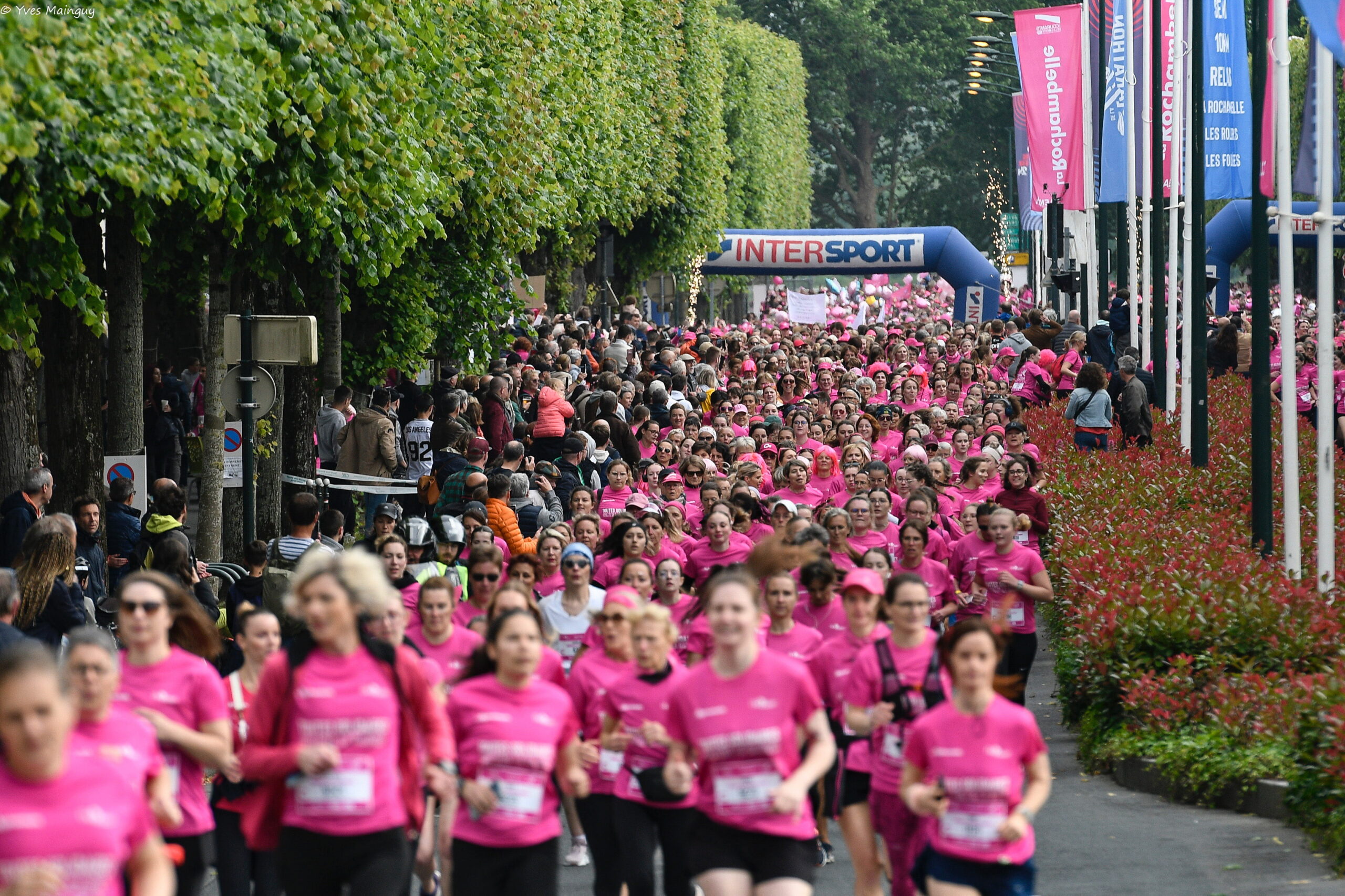 Départ d'une course féminine solidaire