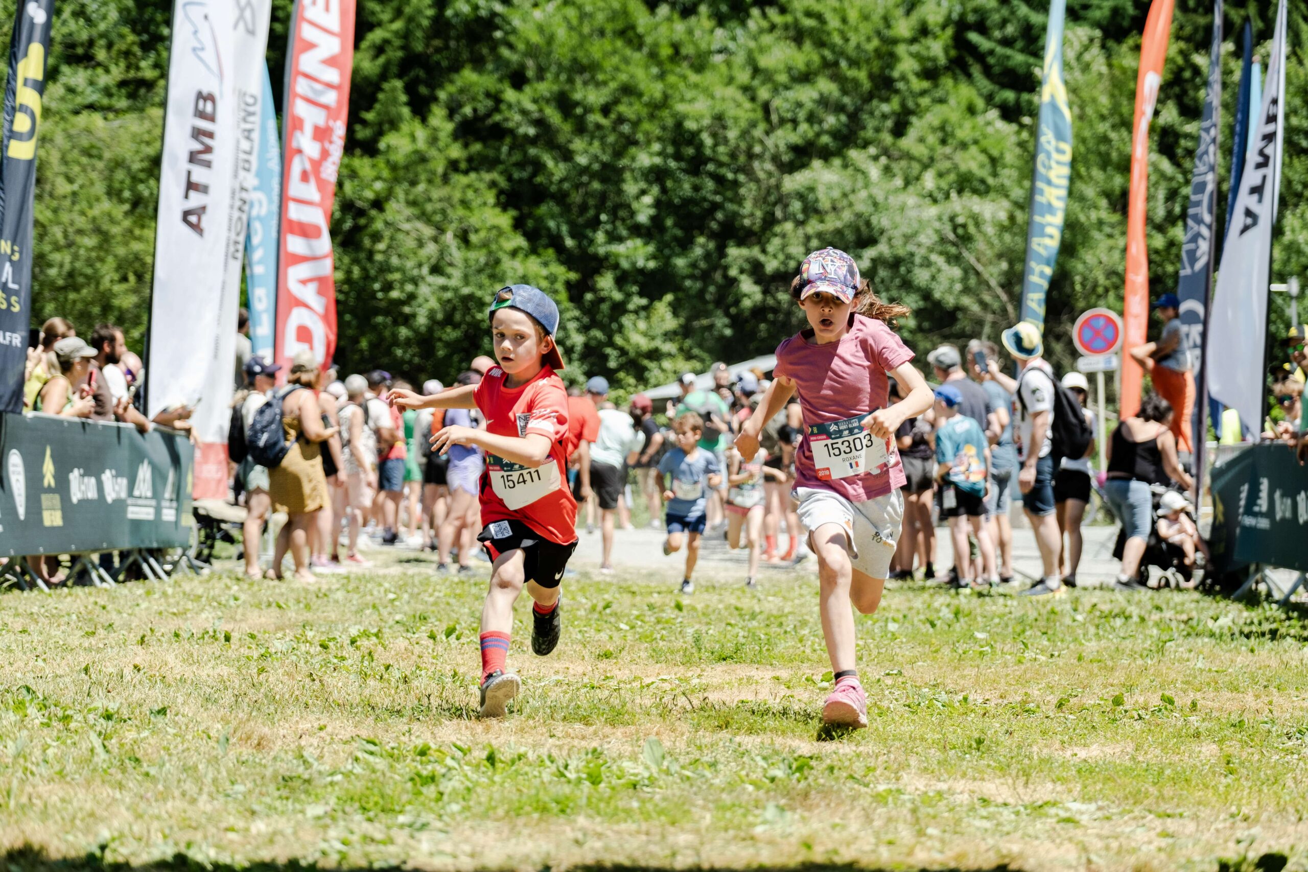 Enfants au départ du Mini-Cross