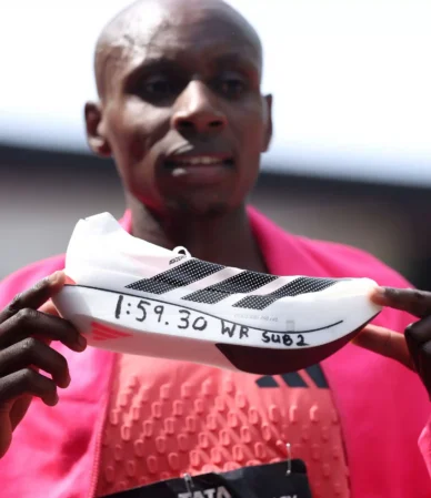 Sabastian Sawe avec Adidas Adizero Adios Pro Evo 3, record marathon