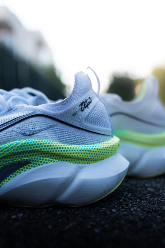 Chaussures Saucony Endorphin Elite 3, running